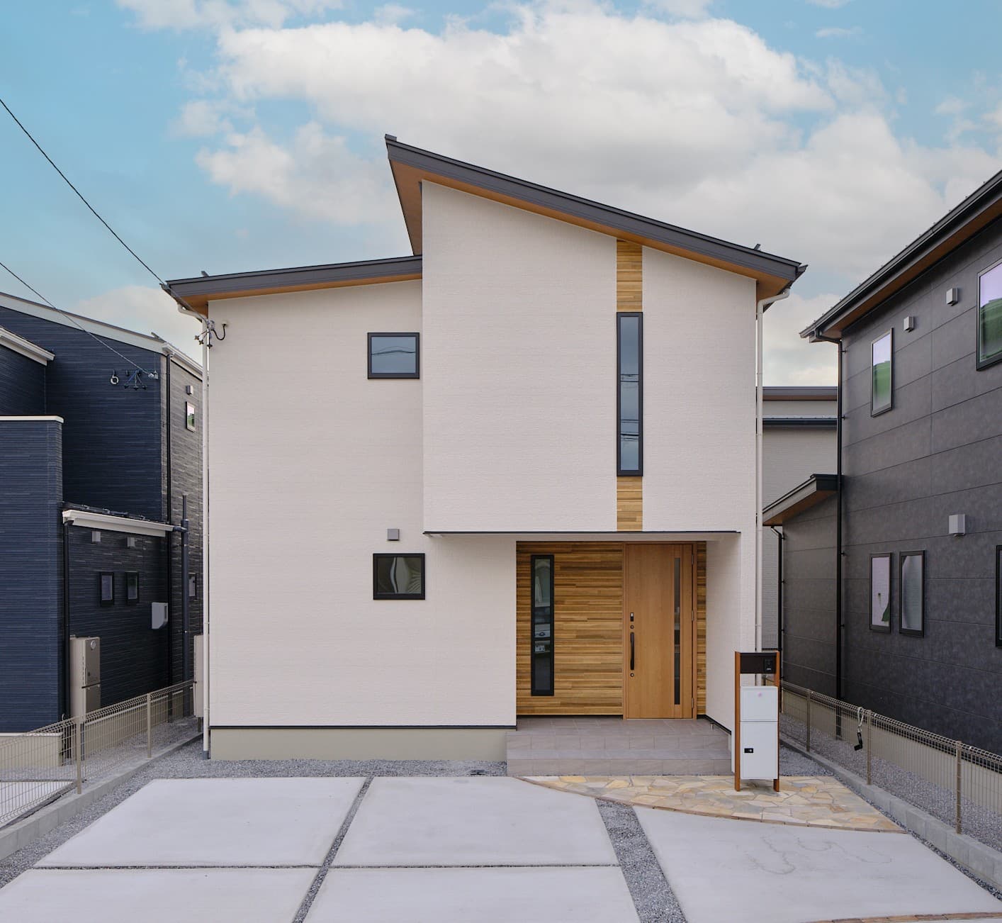 外出準備に便利なファミリークロゼット